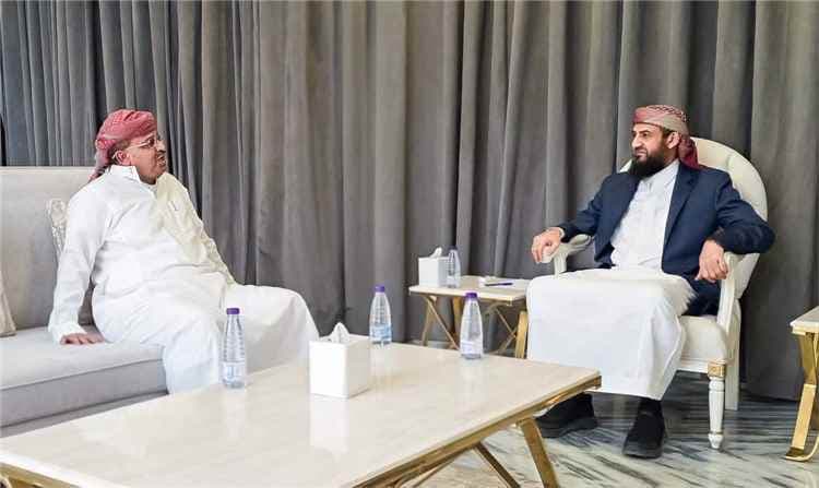 المحرّمي يناقش مع محافظ البيضاء تطورات الأوضاع الميدانية والإنسانية ويؤكد: تحرير المحافظة هدف وطني