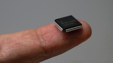 تكنولوجيا: قفزة ثورية في عالم الرقائق.. شريحة ثلاثية الأبعاد تُسرع الذكاء الاصطناعي بعشرة أضعاف