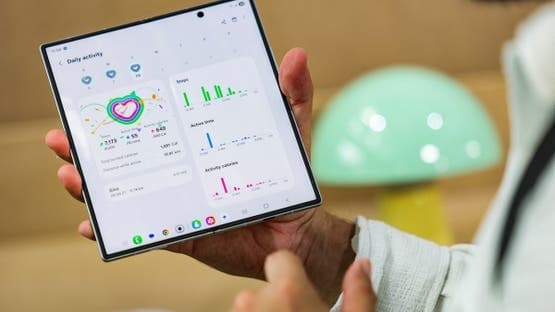 تكنولوجيا: "سامسونغ" تكشف عن هاتف " Galaxy Z TriFold" وتحدد موعد إطلاقه